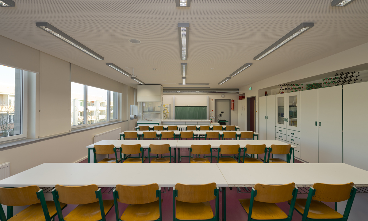 Copyright Michael Miltzow 2015 NOV8347.jpg